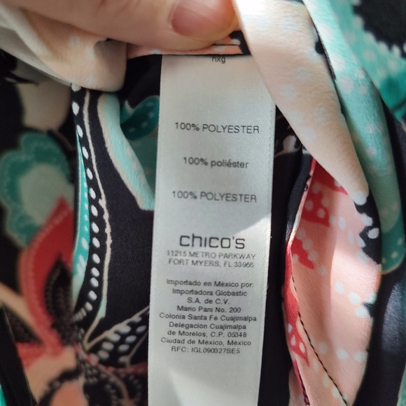 Beautiful Chico's blouse - Picture 4 of 9